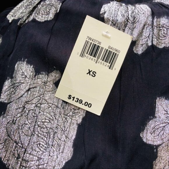 Lucky Brand Blouse XS NWT Off Shoulder Floral Silver Metallic - Picture 7 of 13